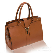 女包_手提斜挎兩用_適用性別:女_產(chǎn)品類(lèi)別:商務(wù)包_箱包形狀:橫款方型_款式:手提包_第15頁(yè)_女包促銷(xiāo)_低價(jià)批發(fā) 